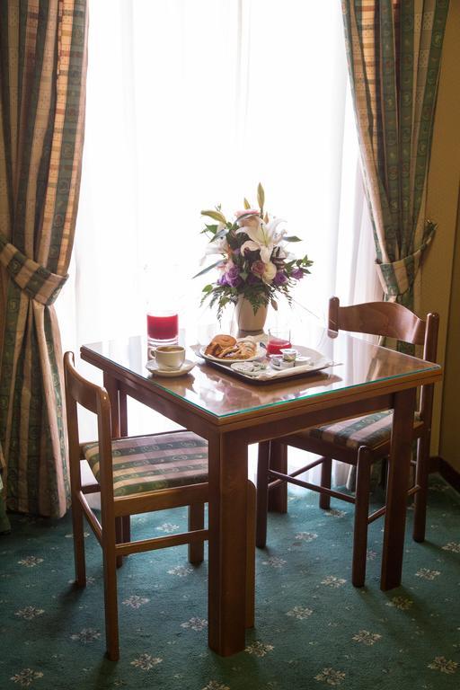 Ponte Bianco Hotel Rome